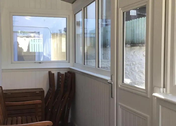 Holiday House At 22, Contemporary 3 Bedroom Cottage In Historic Wigtown